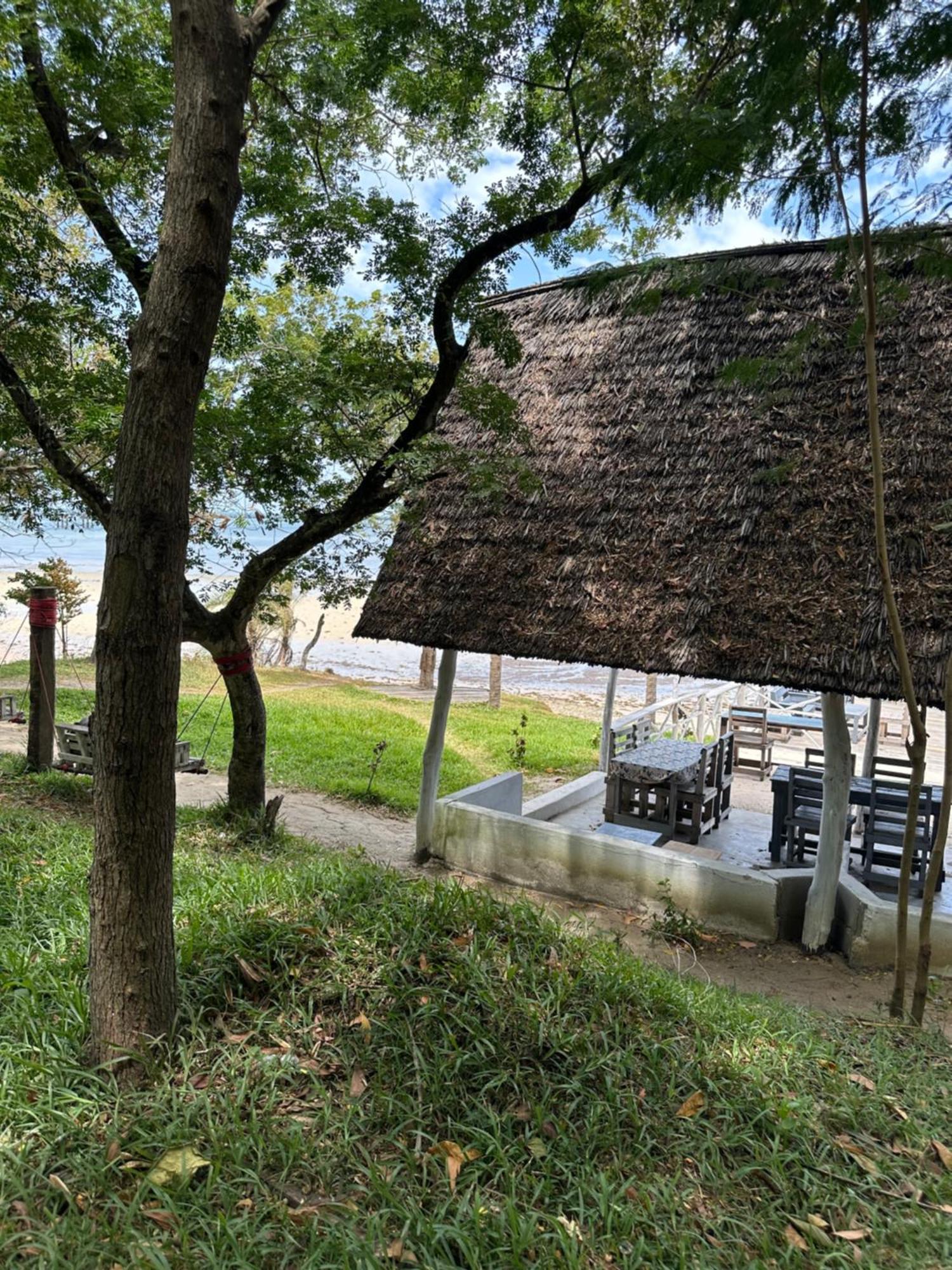 Maweni Beach Bungalows Kilindoni Esterno foto